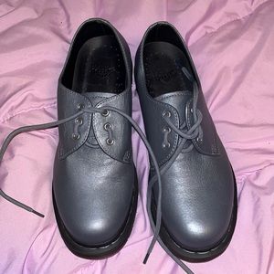 Grey unisex size 8